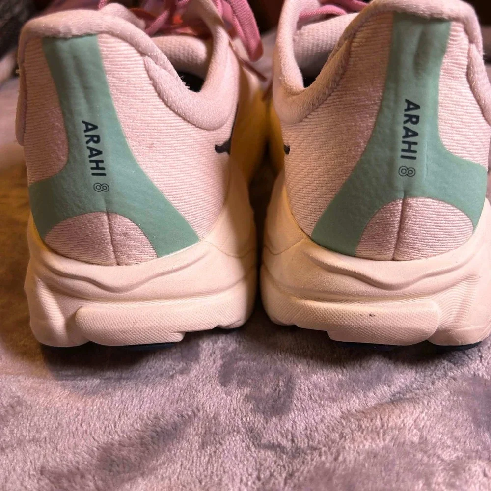 Hoka Arahi 8 Womens 9 Running Shoes Rose Cream Mint Stability 1168691 RCRM